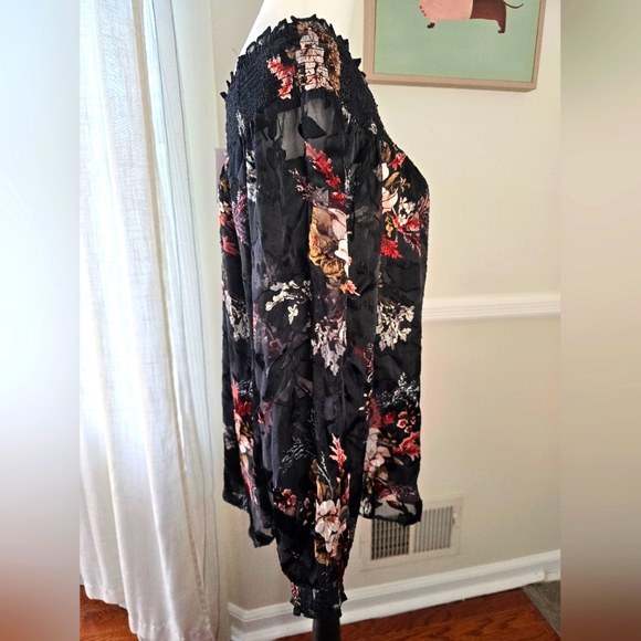 NWT White House Black Market Off Shoulder Blouse - Picture 7 of 15